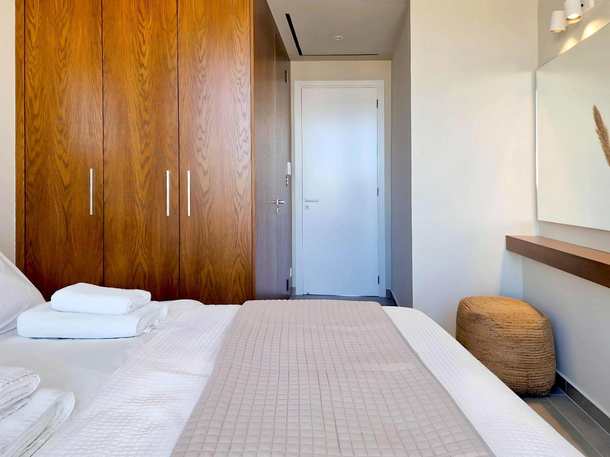 Aeon Residences - In The Heart Of Paphos Exterior photo
